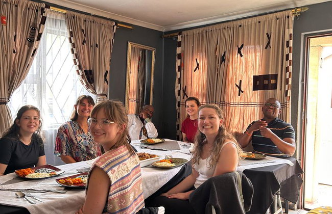 ResiRest: únete a una familia local en su mesa en Ciudad del Cabo - Foto 6